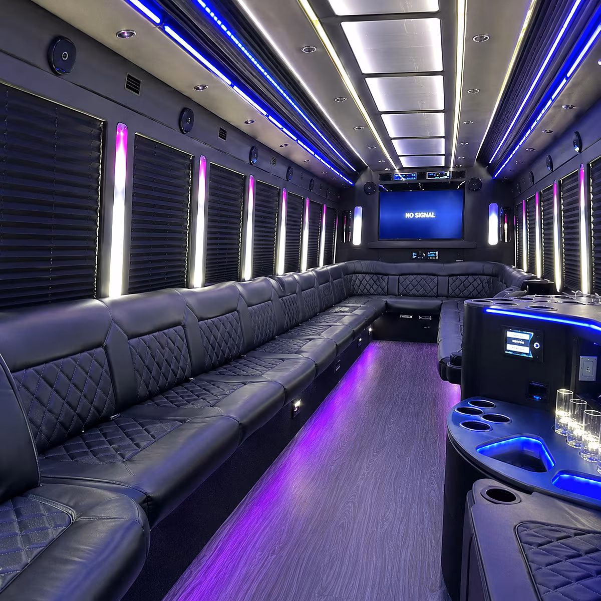Rent a Bus to Fort Lauderdale-Hollywood International Airport