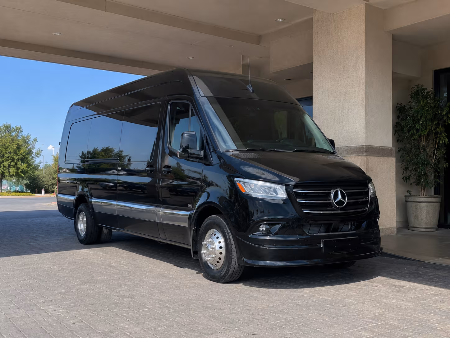 Hollywood Corporate Transportation party bus exterior