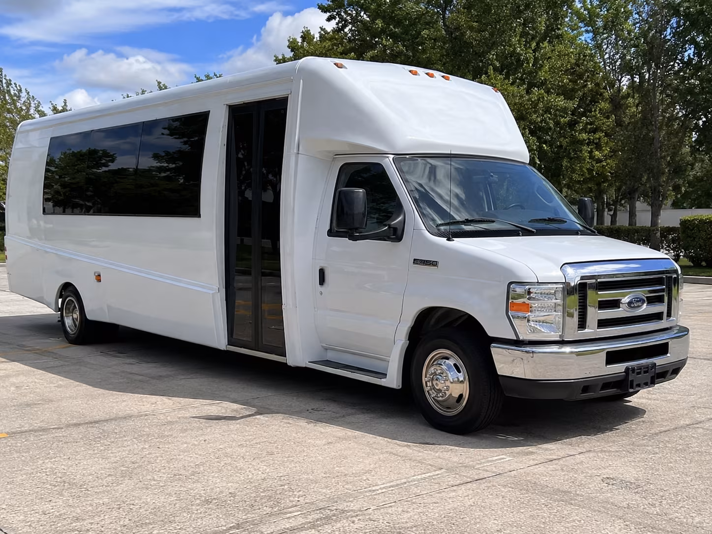 Hollywood Sporting Event Transportation onboard seating