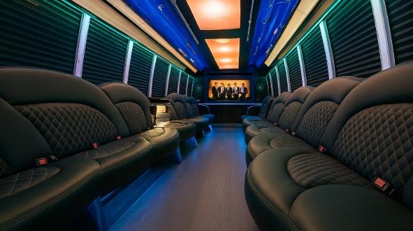 hollywood 20 passenger party bus rental